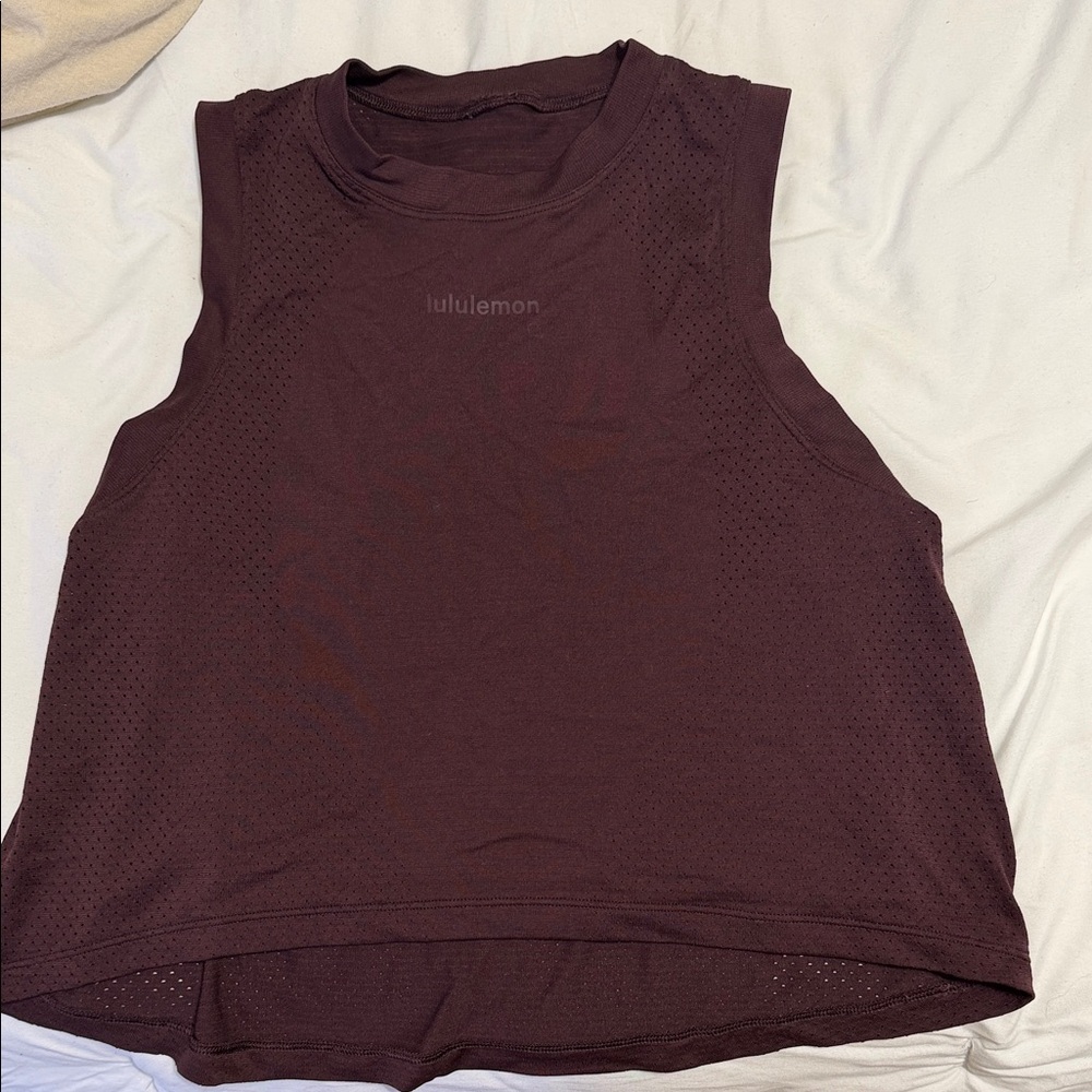 Lululemon swiftly high- low cropped tank top